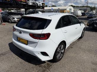 Kia Ceed 1.0 T-GDI 88KW Clima Navi Led Xenon Camera DynamicPlusLine NAP picture 4