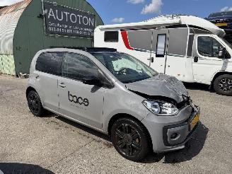 uszkodzony samochody osobowe Volkswagen Up! 1.0 44KW High Up Pano Airco 5-Drs 2019/7