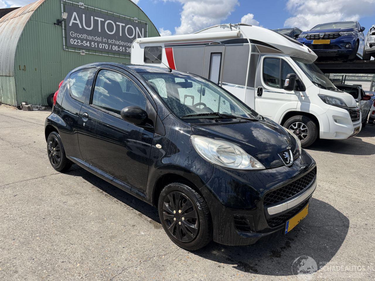 Peugeot 107 1.0-12V 50KW XR NAP