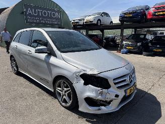 Unfallwagen Mercedes B-klasse 250 Autom. 155KW Prestige Clima Navi Led Camera 2015/5