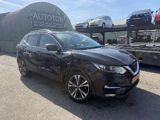 Nissan Qashqai 1.2 85KW Tekna Clima Navi Led Pano picture 3