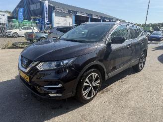 Avarii autoturisme Nissan Qashqai 1.2 85KW Tekna Clima Navi Led Pano 2018/6