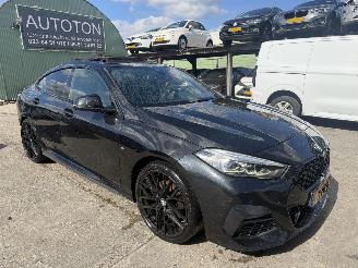 Unfallwagen BMW 2-serie 218i Autom. 100KW Pano Clima Navi High Executive 2021/4