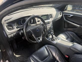 Volvo V-60 2.4 D6 Twin Engine 162KW Autom. Schuifdak Clima Navi Camera Led R-Design NAP picture 5