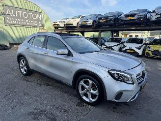 Schadeauto Mercedes GLA 200 115KW Autom. Pano Clima Navi Premium Plus NAP 2018/4