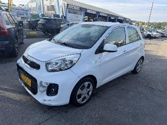 Voiture accidenté Kia Picanto 1.0 CVVT 51KW DynamicLine Led Clima 5-Drs NAP 2016/4