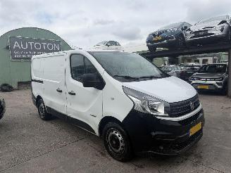 skadebil bedrijf Fiat Talento 1.6 MJ 70KW Airco Schuifdeur Actual NAP 2017/6