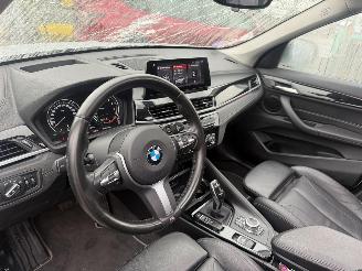 BMW X1 20i sDrive 131KW Autom. Pano Clima Navi HUD High Executive NAP picture 7