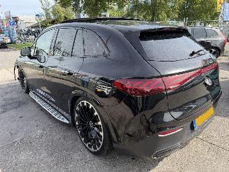 Vaurioauto  passenger cars Mercedes EQE SUV 350 91kWh 215KW Pano 4Matic Sport Edition Sfeerverlichting Hud NAP 2025/10