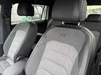 Volkswagen Tiguan 1.5 TSI 110KW DSG R-Line Clima Navi Led 7-Pers NAP picture 9
