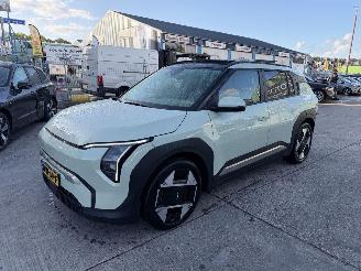 skadebil auto Kia EV3 58.3 kWh 150KW Pano Plus Advanced Clima Navi Camera NAP 2025/3