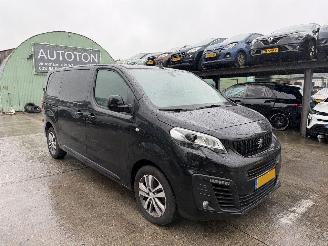 krockskadad bil bedrijf Peugeot Expert 2.0 BlueHDI 90KW Clima Navi Led Premium Pack 231S 2018/12