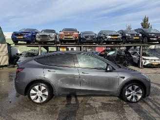 Tesla Model Y 75 kWh Long Range AWD 258KW Pano Clima Navi picture 2
