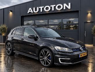 skadebil auto Volkswagen Golf 1.4 GTE 110KW DSG Pano Clima Navi Led Leer NAP 2015/12