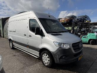 krockskadad bil bedrijf Mercedes Sprinter 314 CDI Autom. 105KW L2 Clima Navi Camera L2 NAP 2019/1