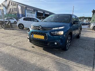 skadebil auto Citroën C4 cactus 1.2 81KW Feel Clima Navi Led NAP 2019/1