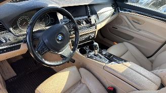 BMW 5-serie 520i luxury edition picture 10