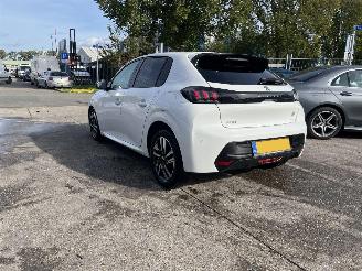 Peugeot 308 1.2 pureTech allure pack picture 3