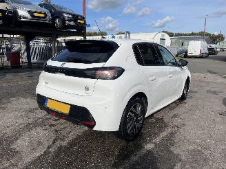 Peugeot 308 1.2 pureTech allure pack picture 4