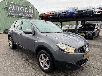 Voiture accidenté Nissan Qashqai 1.6 84KW Clima Acenta 2010/4