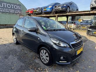 Vaurioauto  passenger cars Peugeot 108 1.0 e-VTI 50KW Led Airco Active 5-Drs 2016/2