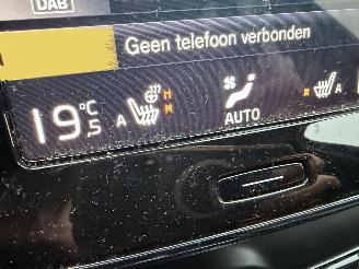 Volvo XC40 1.5 T5 Recharge 162KW Autom. Clima Navi Leer Led Xenon Camera H&K NAP picture 15