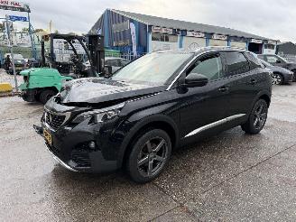 Coche accidentado Peugeot 3008 1.2 Autom. 96KW Allure Clima Navi 2017/5