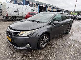 skadebil auto Toyota Avensis 1.8 VVTi 108KW Clima Navi Camera Business Limited 2014/11