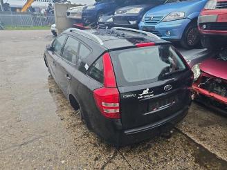 Autoverwertung Kia Cee d Cee'd Sporty Wagon (EDF), Combi, 2007 / 2012 1.4 16V 2009/3