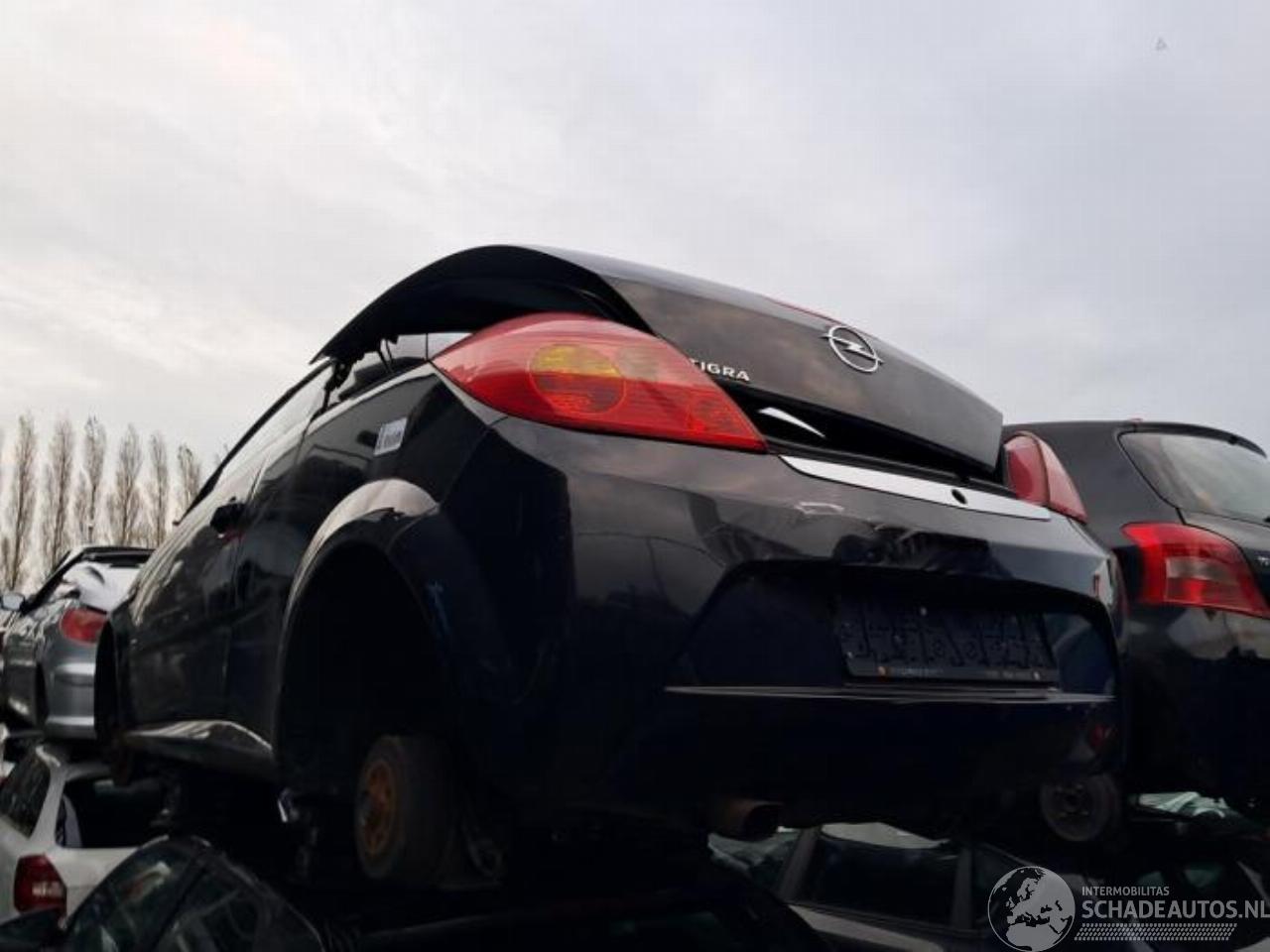 Opel Tigra Tigra Twin Top, Cabrio, 2004 / 2010 1.4 16V