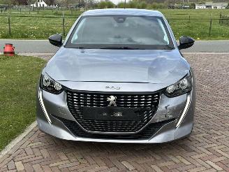 Peugeot 208 Allure picture 3