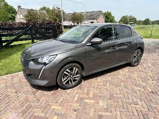 skadebil auto Peugeot 208 Allure 2020/1