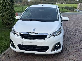 Peugeot 108 Allure picture 3