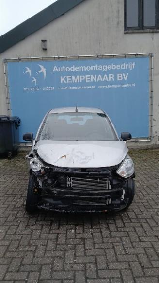 Auto da rottamare Hyundai I-10 i10 (F5) Hatchback 1.1i 12V (G4HG5) [51kW]  (04-2011/12-2013) 2011