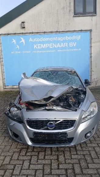 Coche siniestrado Volvo C-70 C70 (MC) Cabrio 2.5 T5 20V (B5254T7) [169kW]  (03-2007/06-2013) 2013