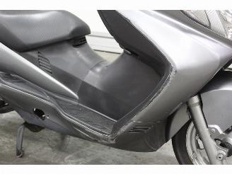 Suzuki AN 400 Burgman lichte schade picture 9