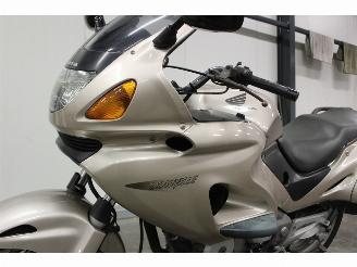 Honda NTV 650 Deauville picture 5