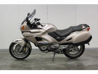 krockskadad bil motor Honda NTV 650 Deauville 1998/0