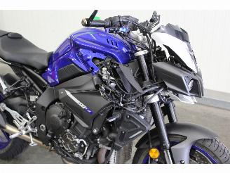 Yamaha MT-10  picture 10