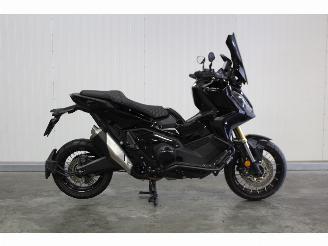 Honda  X-ADV 750 picture 3