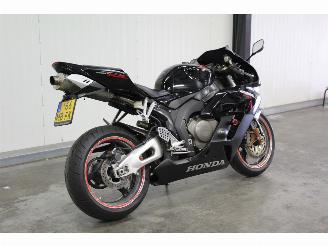 Honda CBR 1000 RR picture 5