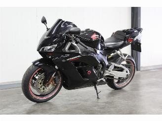Honda CBR 1000 RR picture 2
