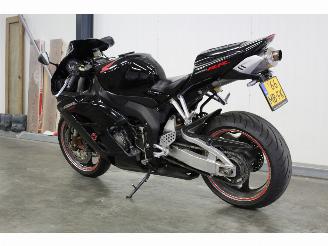 Honda CBR 1000 RR picture 3