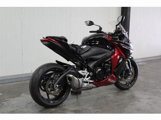 Suzuki  GSX-S 1000 F picture 4