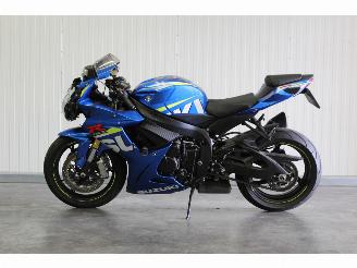 krockskadad bil motor Suzuki  GSX-R 750 2015/3