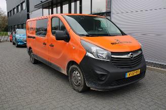 krockskadad bil bedrijf Opel Vivaro -B 2017/11