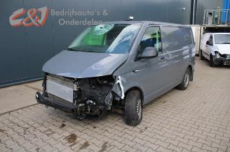 Salvage car Volkswagen Transporter Transporter T6, Van, 2015 / 2024 2.0 TDI DRF 2017/8