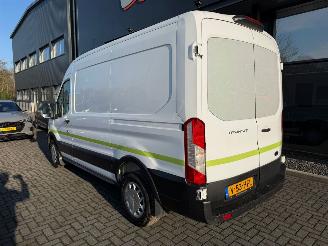 Ford Transit  picture 6