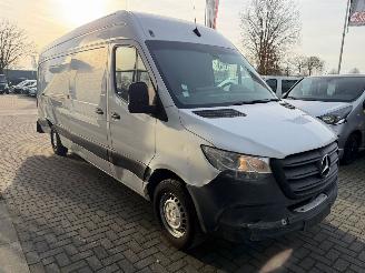 Mercedes Sprinter  picture 12