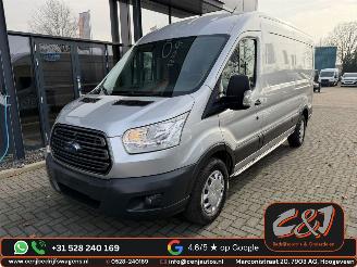 krockskadad bil bedrijf Ford Transit  2017/5